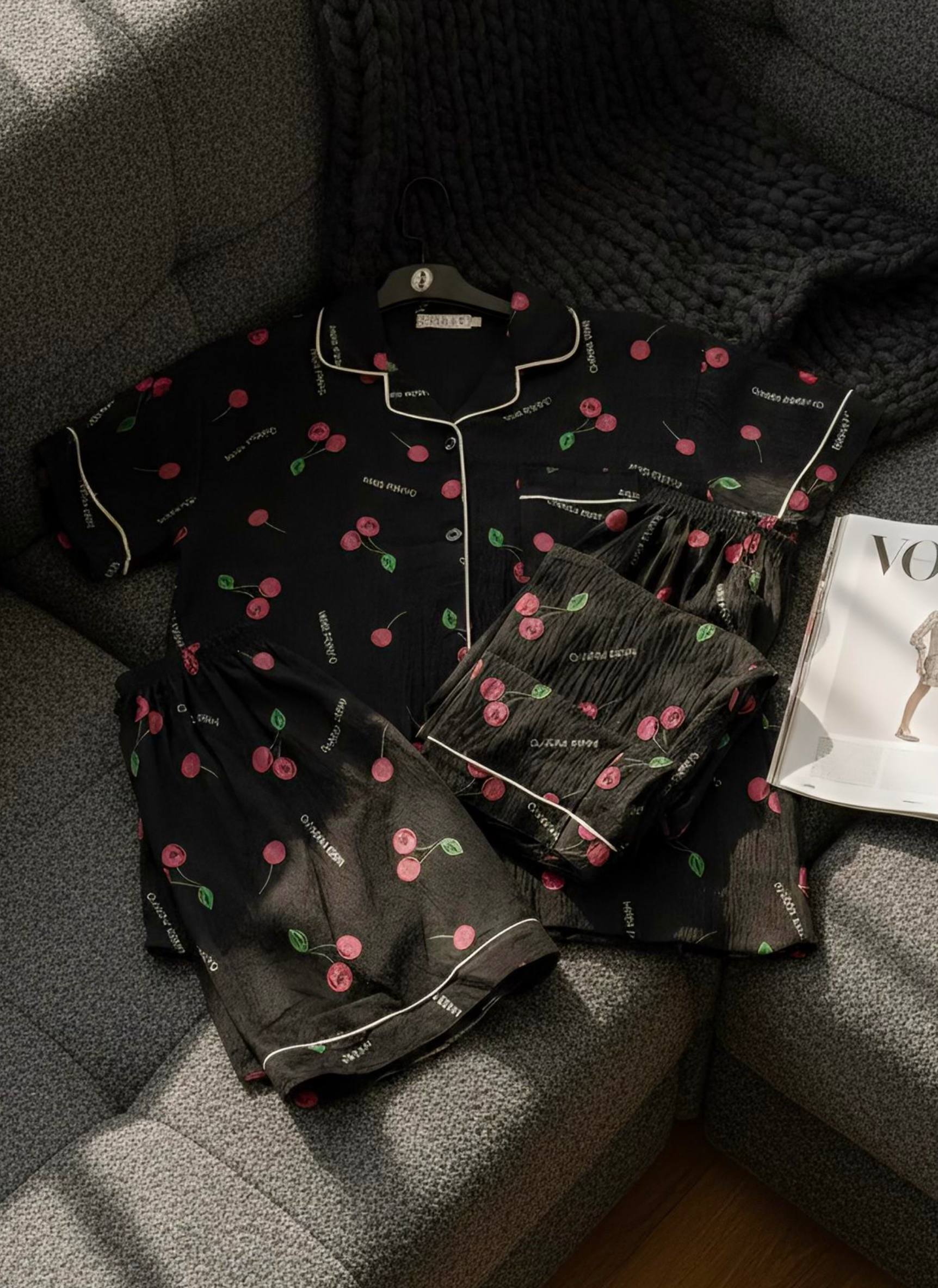 آستین کوتاه آلبالو مشکی